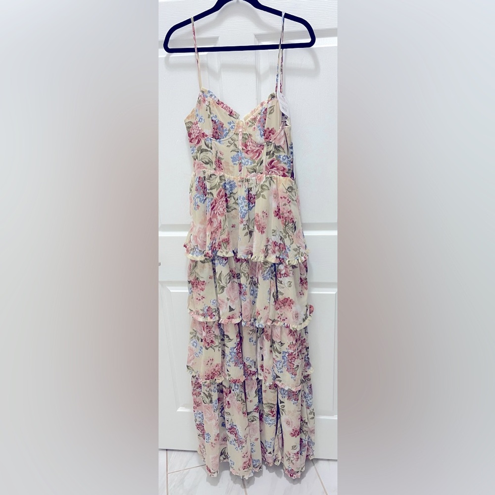 Cream tiered floral maxi dress - NWT. Perfect for spring/summer events